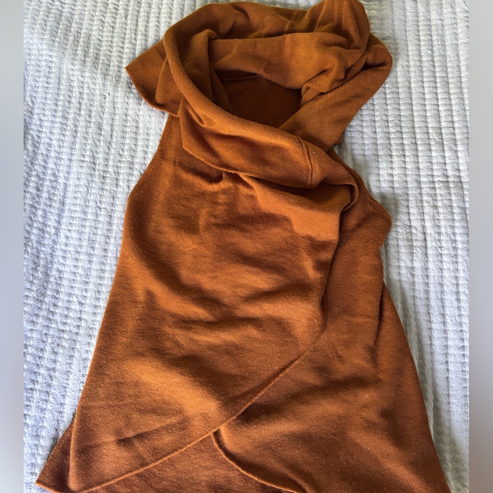 🍒 3 for $10 🍒 Rust waterfall vest